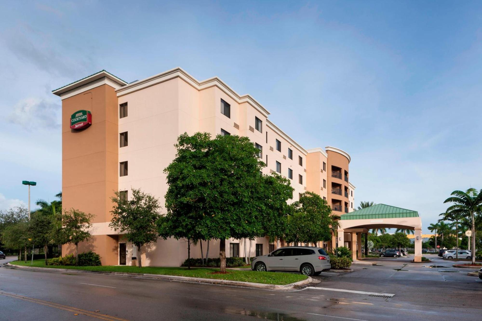Courtyard By Marriott Miami At Dolphin Mall Sweetwater Εξωτερικό φωτογραφία
